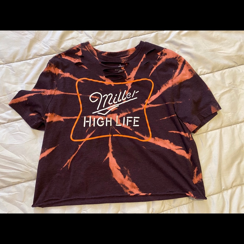 Cropped and distressed Miller Highlife t-shirt